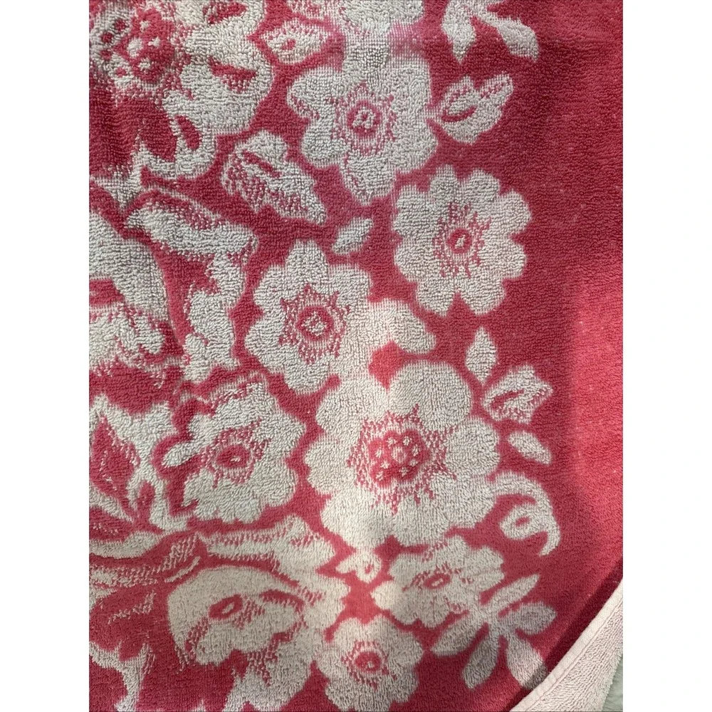 2 Vintage St Mary's Bright Red & Pink Retro Floral Cotton Bath Towels 22x36